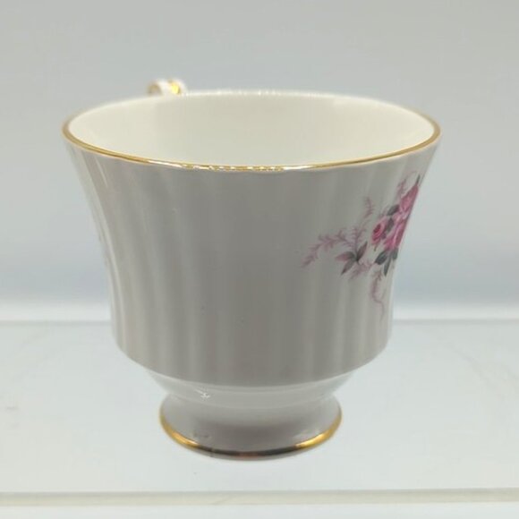 Hammersley Teacup & Saucer Fine Bone China Made in England Floral Gold Trim - Picture 6 of 9